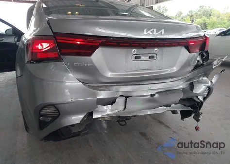 2023 Kia Forte Lxs z USA, uszkodzony, nr VIN 3KPF24AD3PE588300